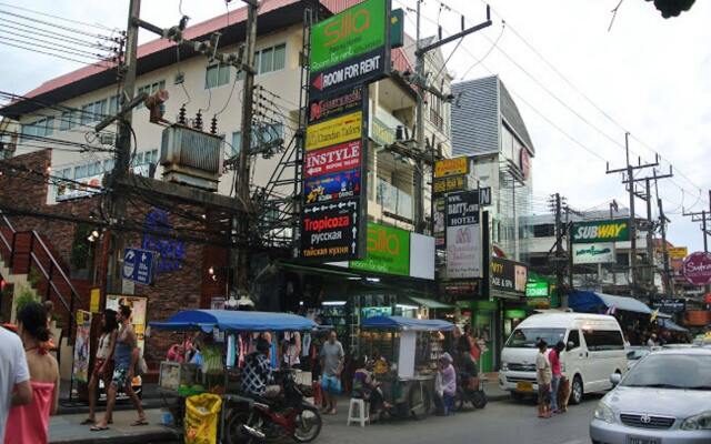 Silla Patong Hostel