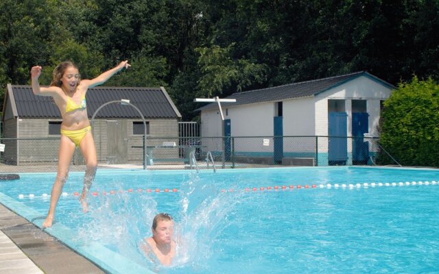 Restyled House with Fire Place near Drents-Friese Wold
