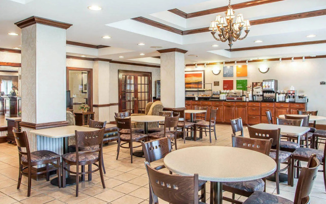 Comfort Inn And Suites