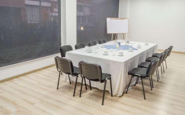 Apartamentos Regency La Feria