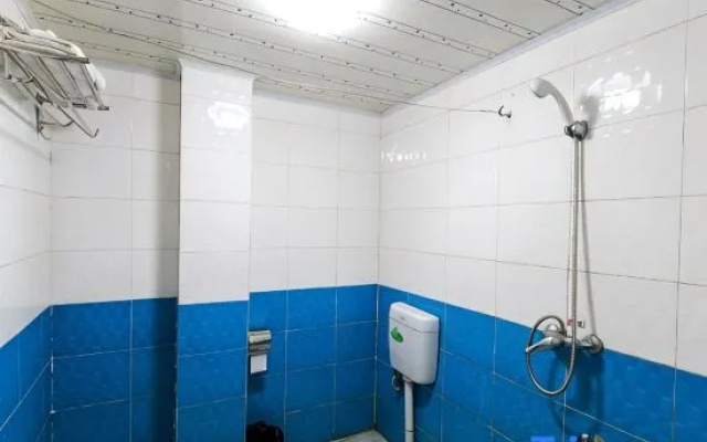 Beihai Jiashenjia hotel – Bathroom – Beihai