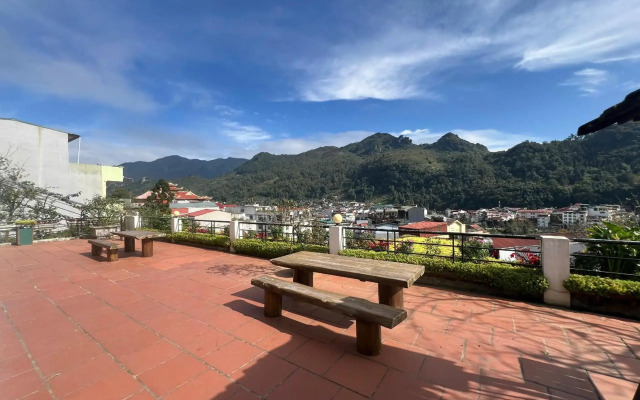 Sapa Village Hotel