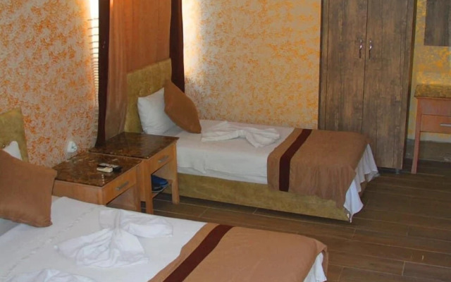 Ozgur Hotel Isiklar
