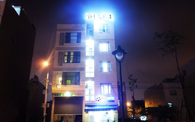 Ho Hotel