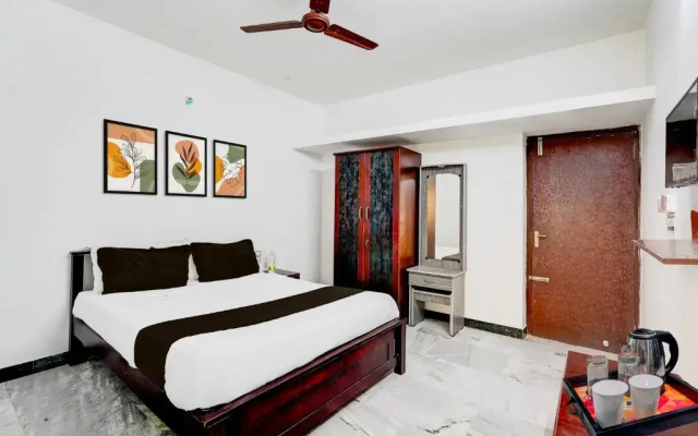 Leo's Home Stay by OYO Rooms