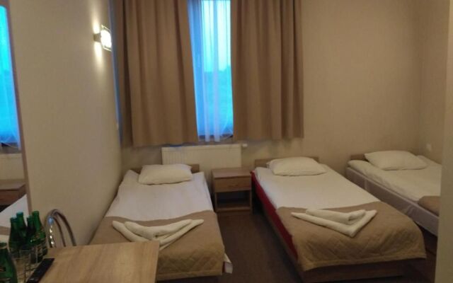 Hotel Nowostawy