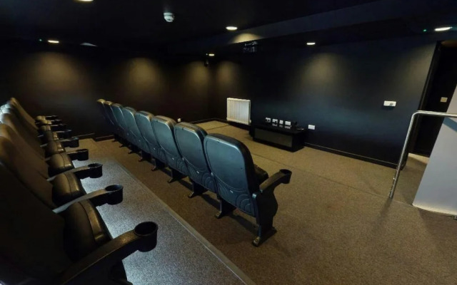 Student Only Private Room at Collingwood