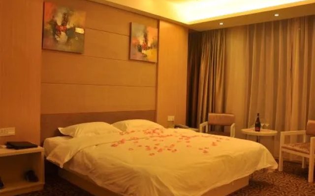 May Flower Fashion Hotel – Guest Rooms – Hechi