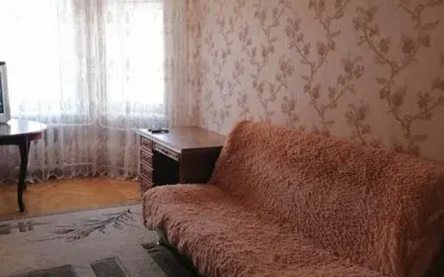 Апартаменты Суточно на бульваре Народный, д. 77