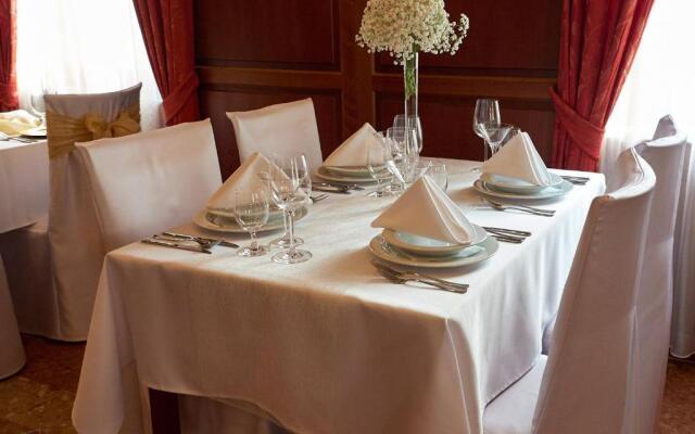 Hradná stráž Hotel&Apartments