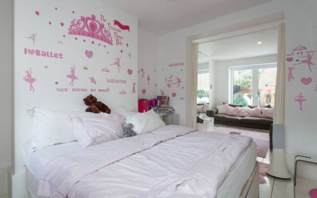 5 Storey 5 Bedroom House in Kilburn