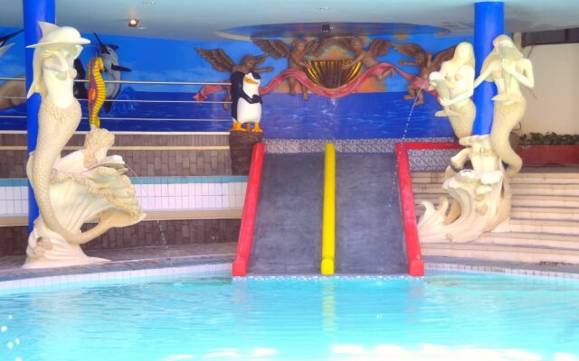 Hotel Vanda Gardenia Trawas