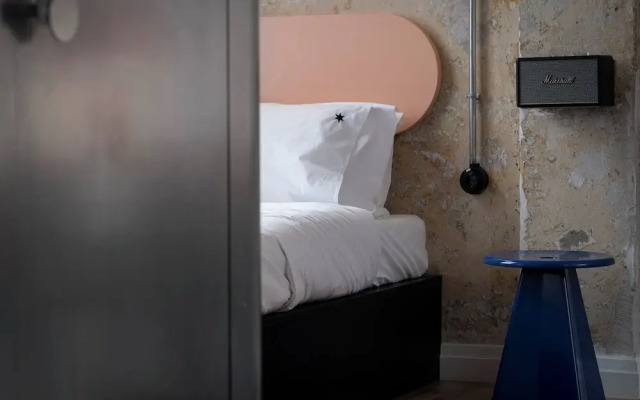 Hipsters Hotel