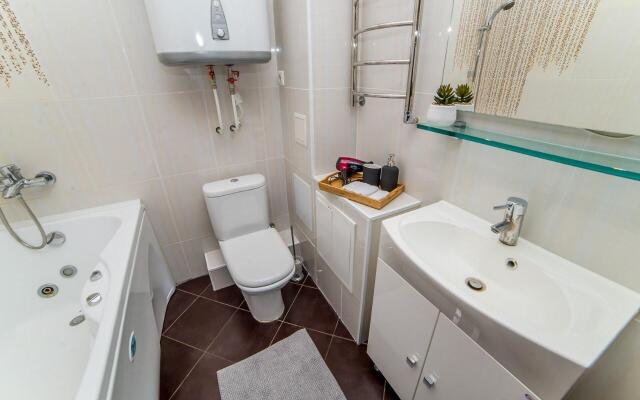 Европа Центр на улице Фролова 31