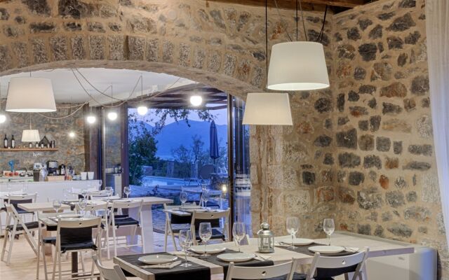 Aegila Boutique Hotel