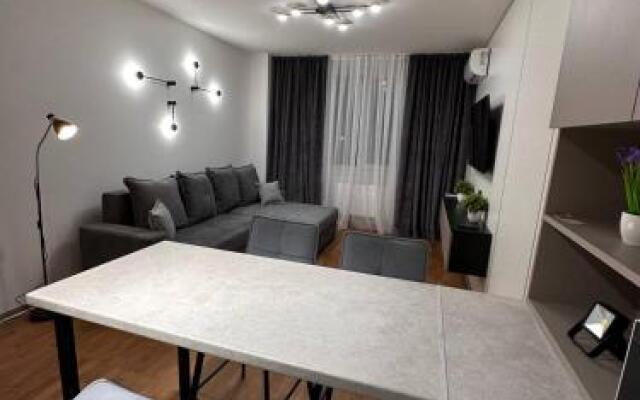 Apartment on Zamarstynivska 5