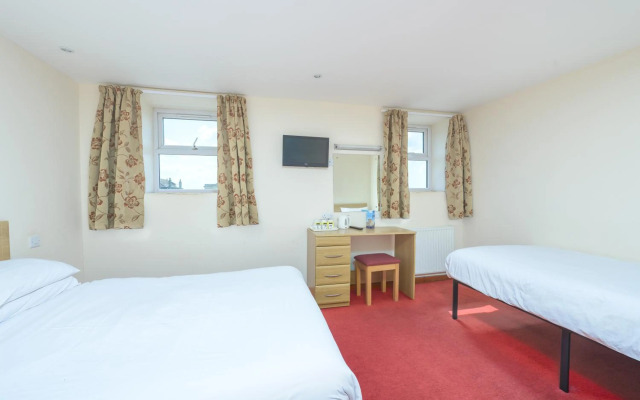 Sandringham Hotel