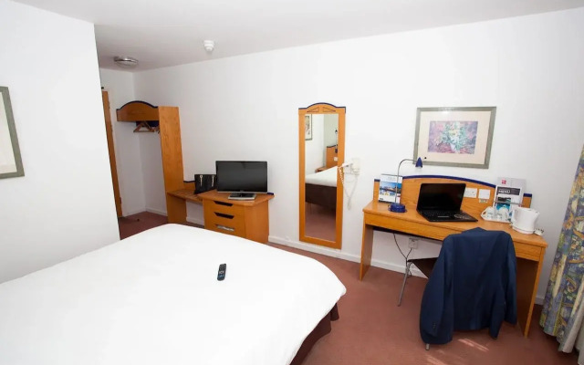 ibis Cardiff Gate - International Business Park