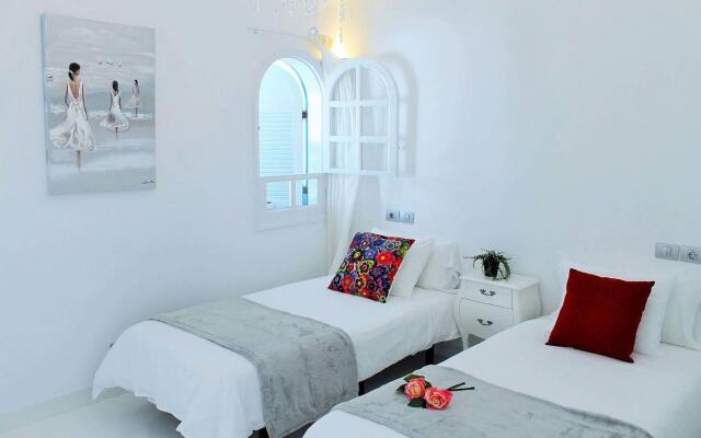 Villa Granada by Vacanzy Collection