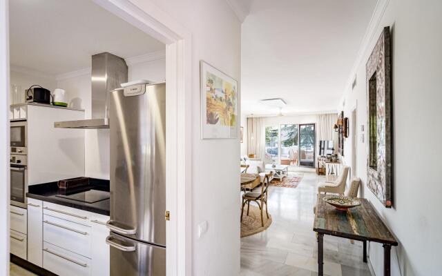 AB2 - Casa Blanca by Roomservices