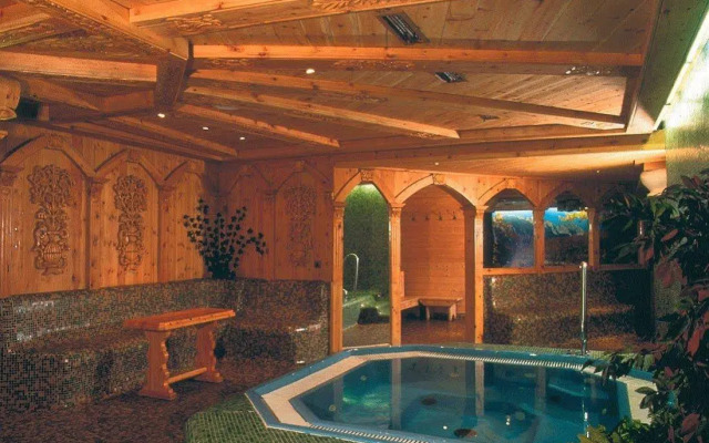 Basur - das Schihotel am Arlberg