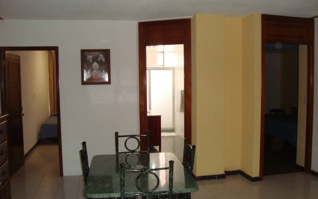 Estanza Hotel & Suites