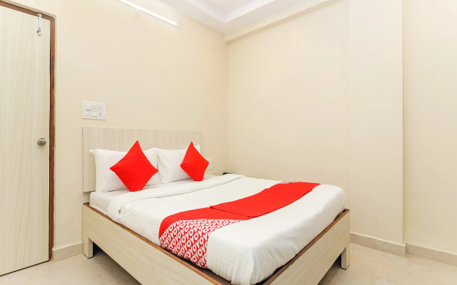 Royal Emirates Banjara by OYO Rooms