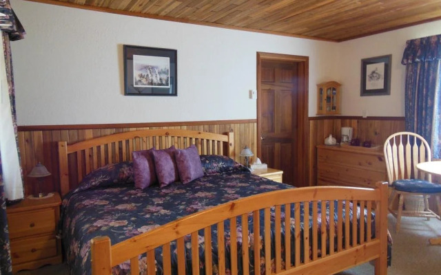 Blue Grouse Country Inn Bed & Breakfast