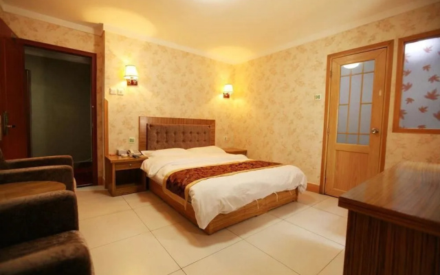 7 Days Inn (Beijing Wanfeng Road Qilizhuang Subway Station)
