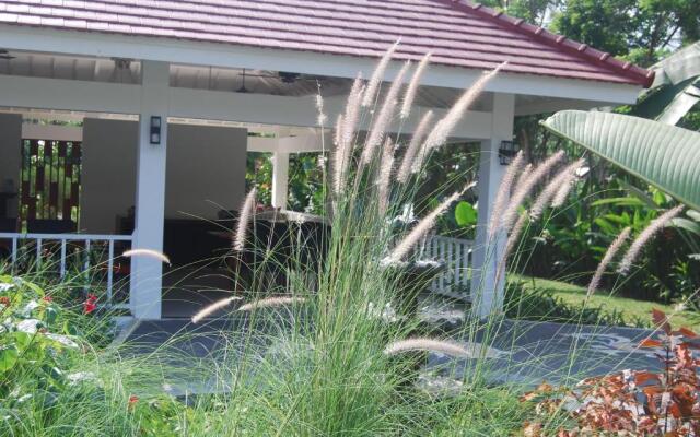 Pondok Anggrek Putih