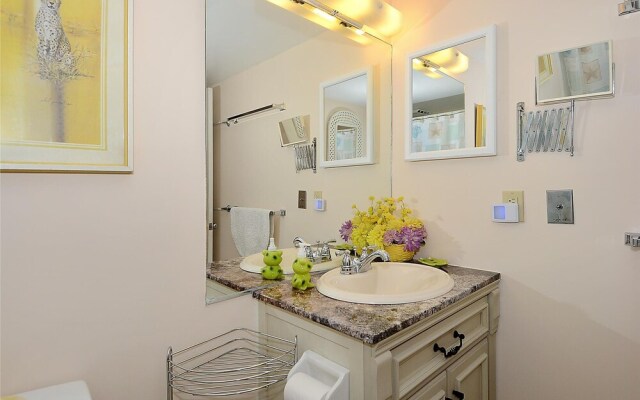 Beach Hollow 425 Lekites Ave by Long & Foster