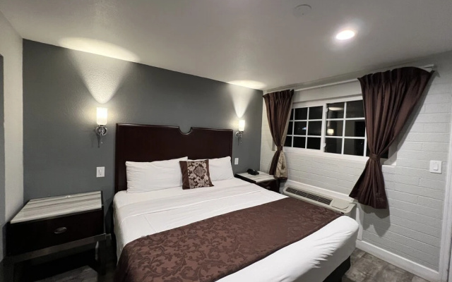 Relax Inn Motel