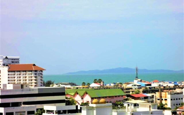 View Talay 2B studio apartment Pattaya 8th Floor sea view