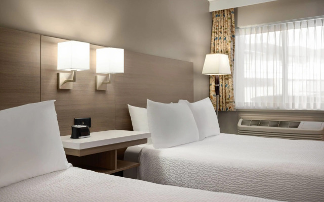 Days Inn by Wyndham Kelowna