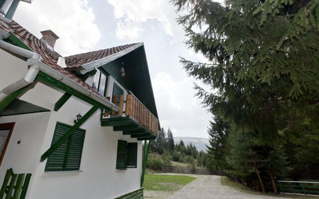 Red Lake Inn