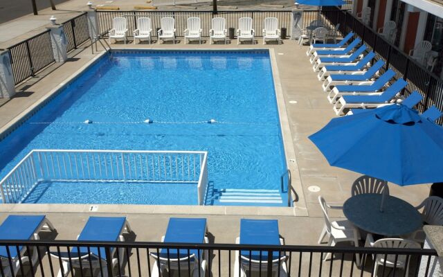 Aloha Oceanfront Motel