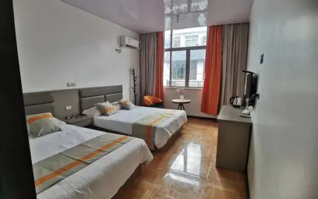 Chunyong Hotel