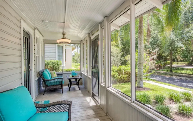 Happy Bungalow