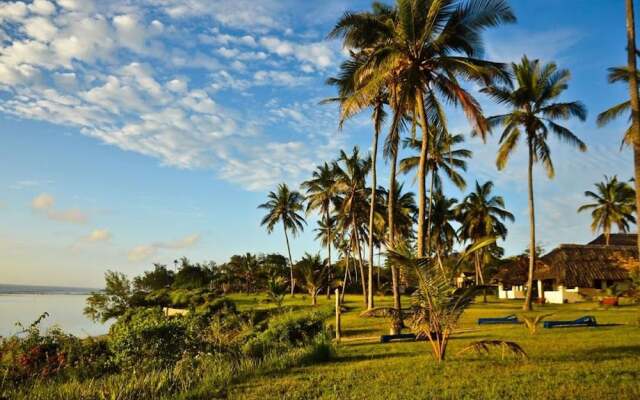 Maweni Beach Cottages