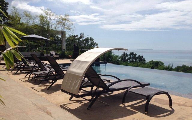 Ocean Suites Boutique Hotel