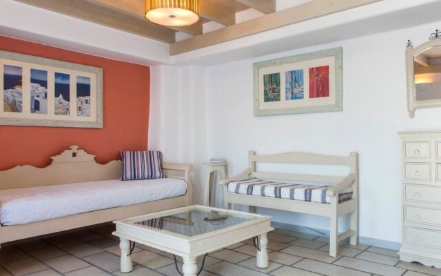 Chroma Suites