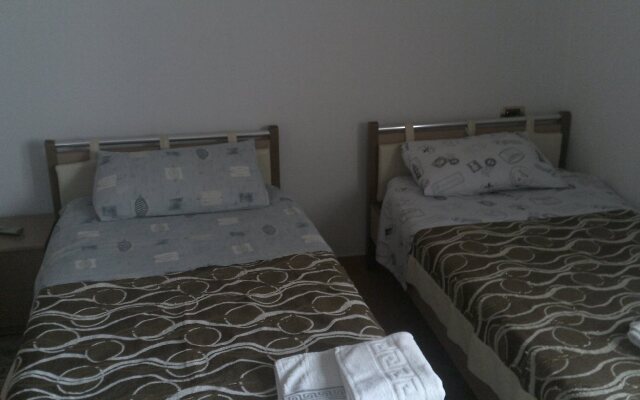 Dashamir Hotel