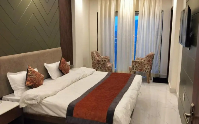 Guesthouse with parking in Mussoorie, by GuestHouser 51142