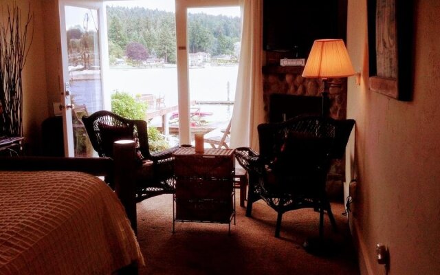 Waterfront Inn