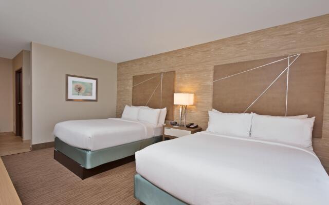 Holiday Inn Express & Suites New Cumberland by IHG