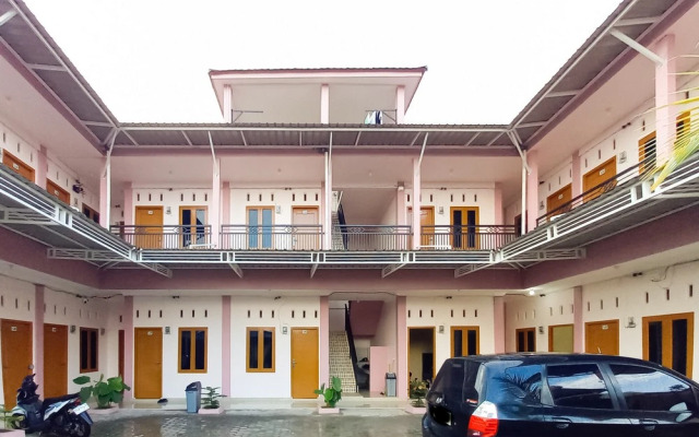 RedDoorz Syariah near JBC Jambi