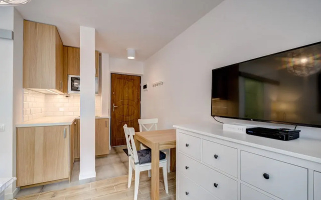 Mini Studio 2 by Grand Apartments