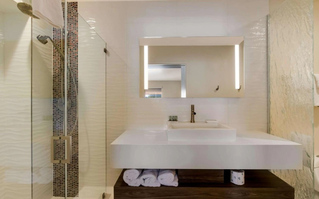 SureStay Plus Hotel by Best Western Tempe University