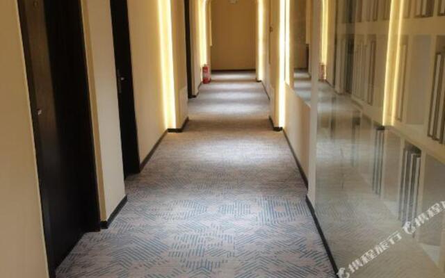 Shanghaoren·Quality Selection Hotel (Jinan Quancheng Square Qilu Hospital Branch)