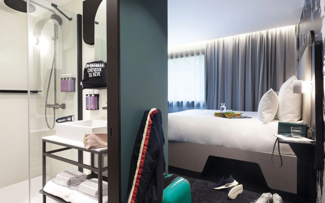 Tribe Paris La Defense Esplanade